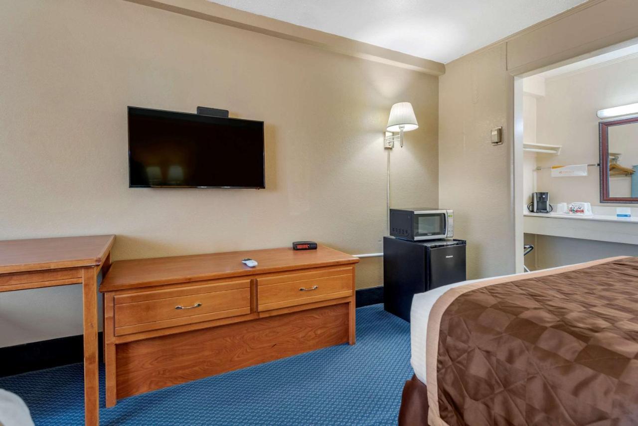 Asam Hotel Goodland Extérieur photo